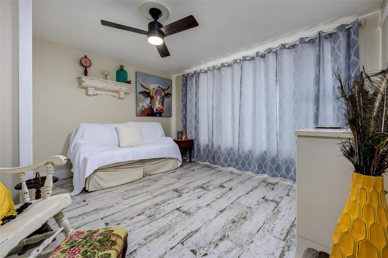 1053 Grand Boulevard, Holiday, FL 34690 Photo