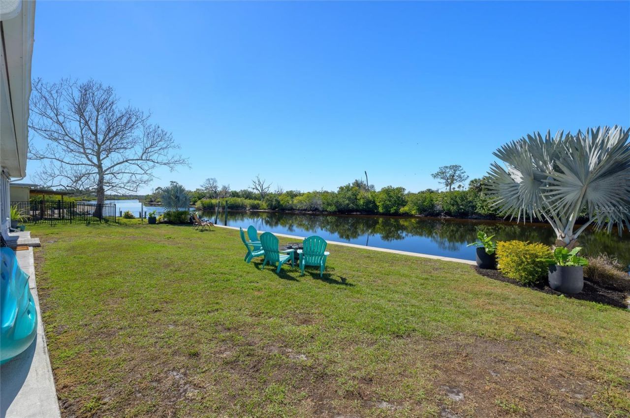 1053 Grand Boulevard, Holiday, FL 34690 Photo