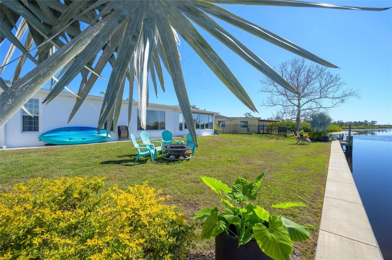 1053 Grand Boulevard, Holiday, FL 34690 Photo