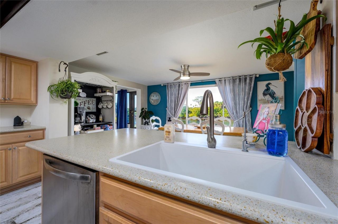 1053 Grand Boulevard, Holiday, FL 34690 Photo