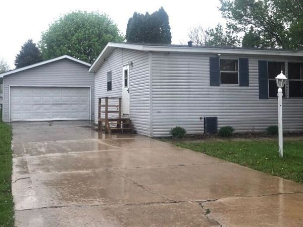 5421 Ebonywood Lane, ROSCOE, IL 61073