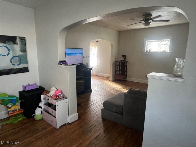 7409 Dearborn Avenue, Cleveland, OH 44102 Photo 33