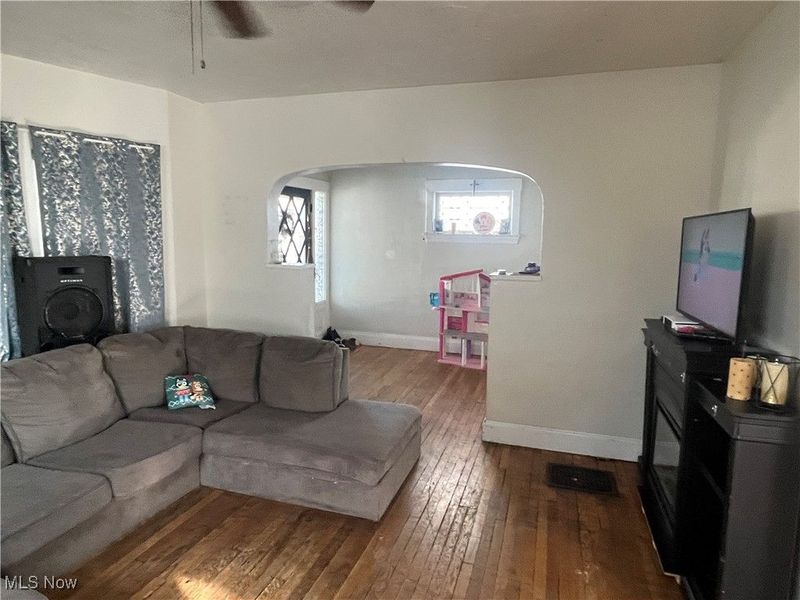 7409 Dearborn Avenue, Cleveland, OH 44102 Photo 5