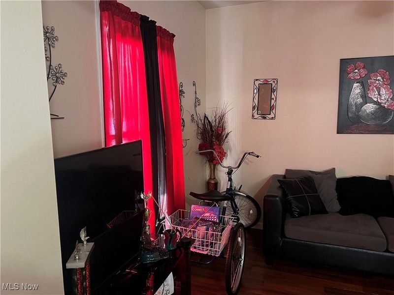 7704 Brinsmade Avenue, Cleveland, OH 44102 Photo 4