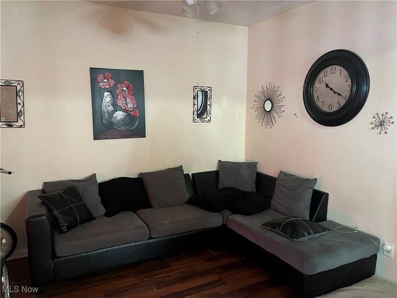 7704 Brinsmade Avenue, Cleveland, OH 44102 Photo 5