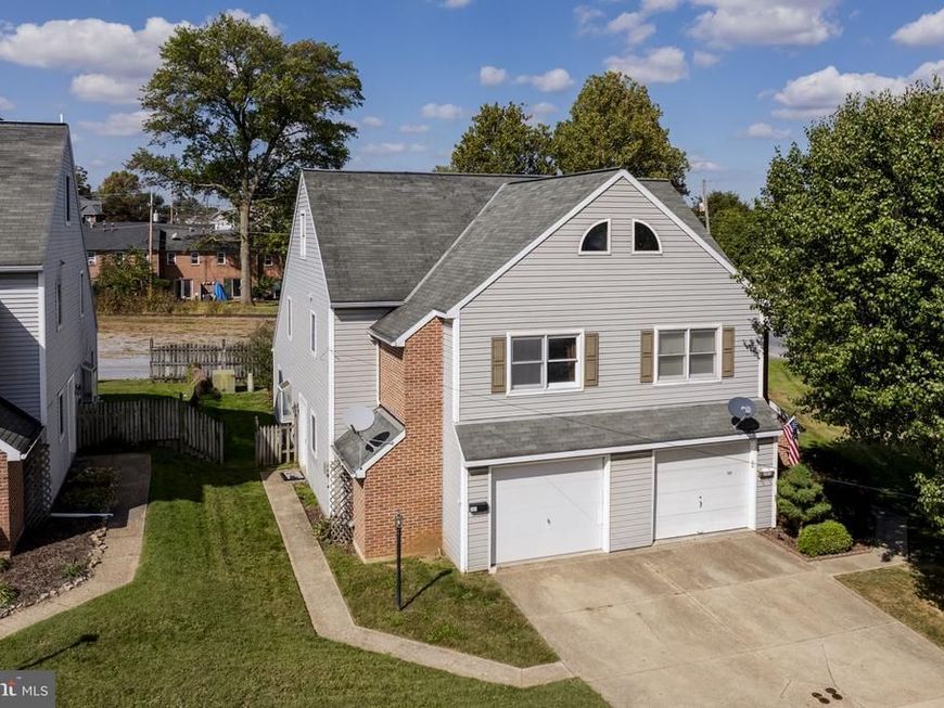 391 E Jackson Street, New Holland, PA 17557 Main Photo