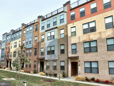 44531 WOLFHOUND SQUARE, ASHBURN, VA 20147