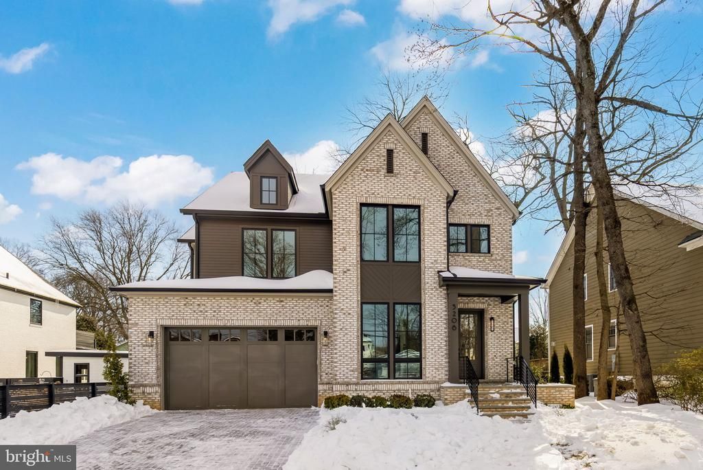 5206 12th Street N, Arlington, VA 22205 Main Photo