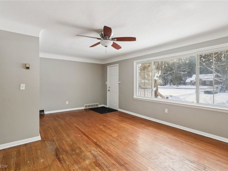 4623 Martin Drive, North Olmsted, OH 44070 Photo 10