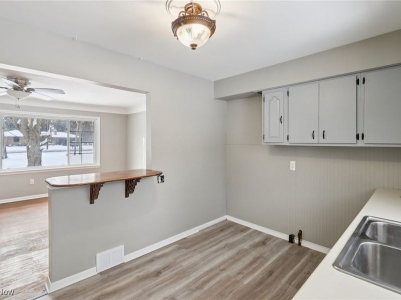 4623 Martin Drive, North Olmsted, OH 44070 Photo 13