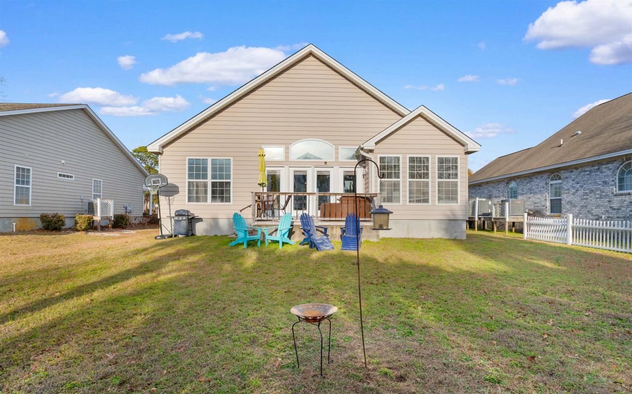 327 William St. Photo 31