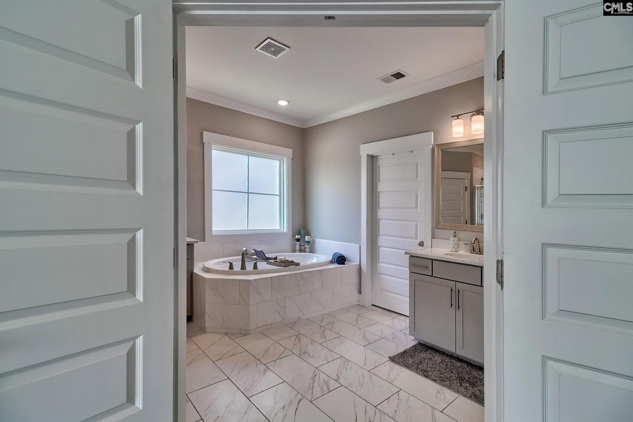 620 Sterling Brook Drive Photo 22