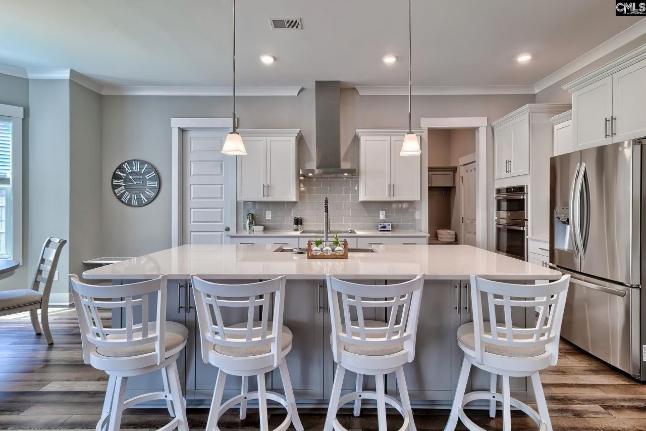 620 Sterling Brook Drive Photo 4