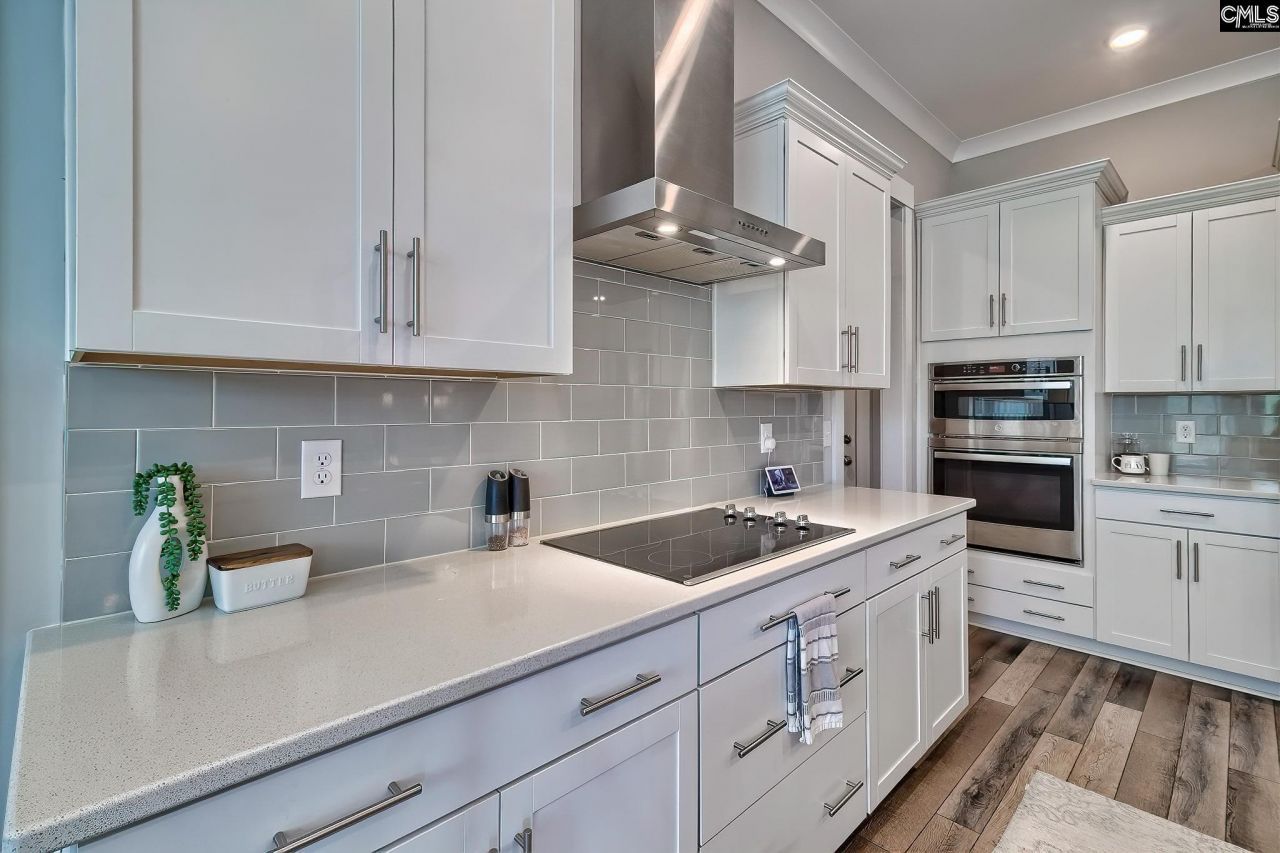 620 Sterling Brook Drive Photo 8