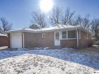 7541 Holdrege Street, Lincoln, NE 68505