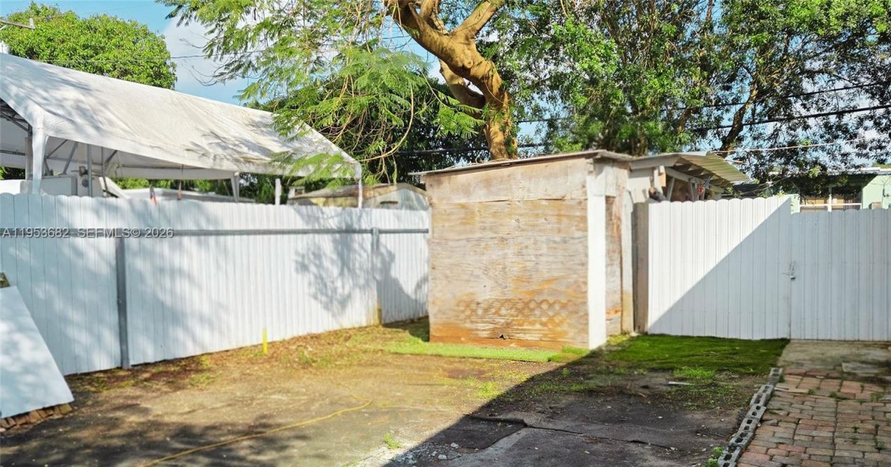 2455 NW 161st St, Miami Gardens, FL 33054 Photo