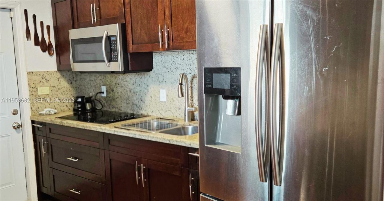 2455 NW 161st St, Miami Gardens, FL 33054 Photo