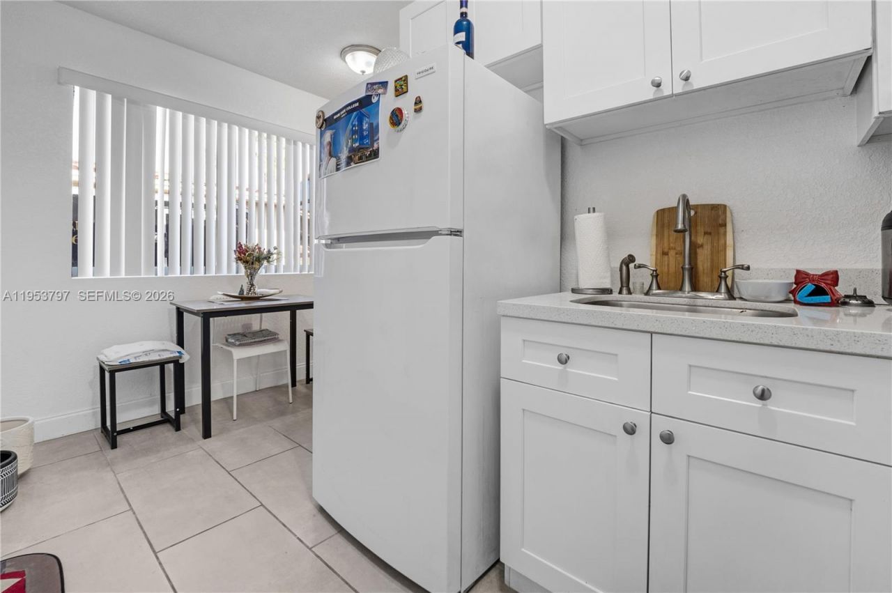 11610 NW 57th Ct, Hialeah, FL 33012 Photo