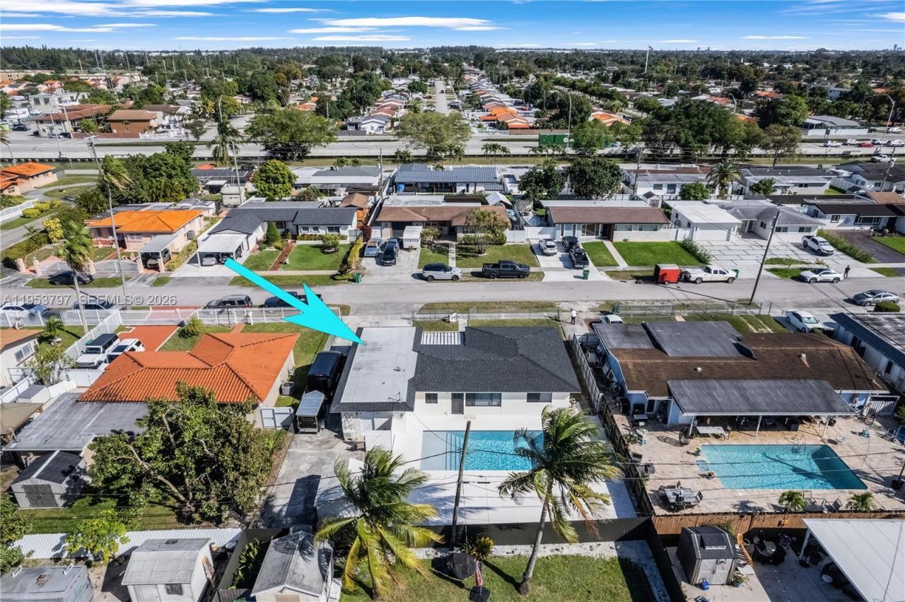 11610 NW 57th Ct, Hialeah, FL 33012 Photo