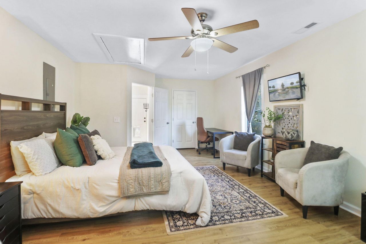 109 Marion Road Photo 17