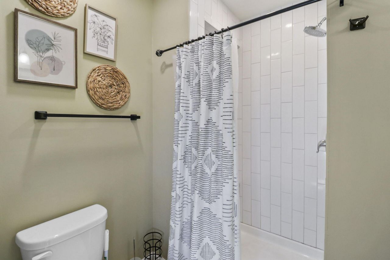 109 Marion Road Photo 21