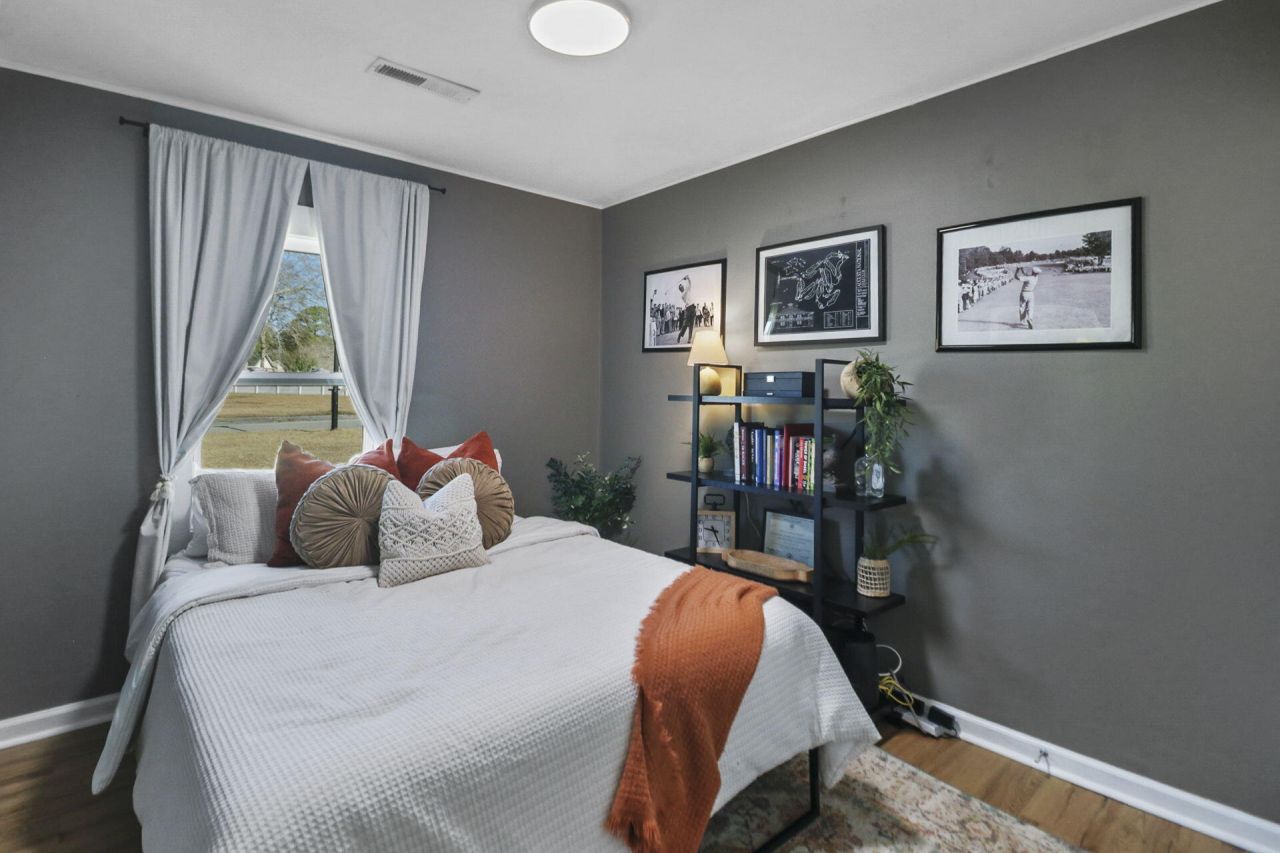 109 Marion Road Photo 25