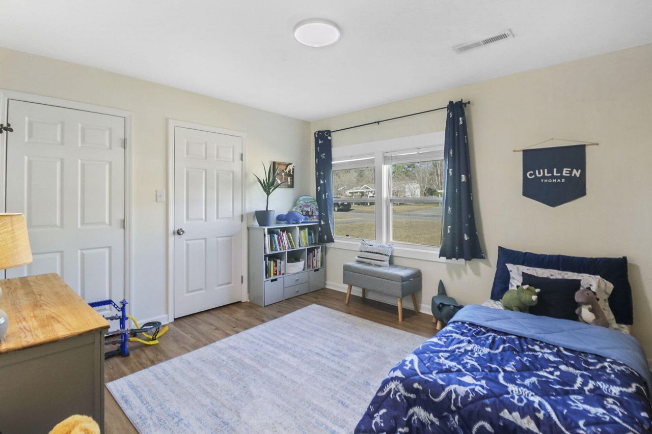 109 Marion Road Photo 27