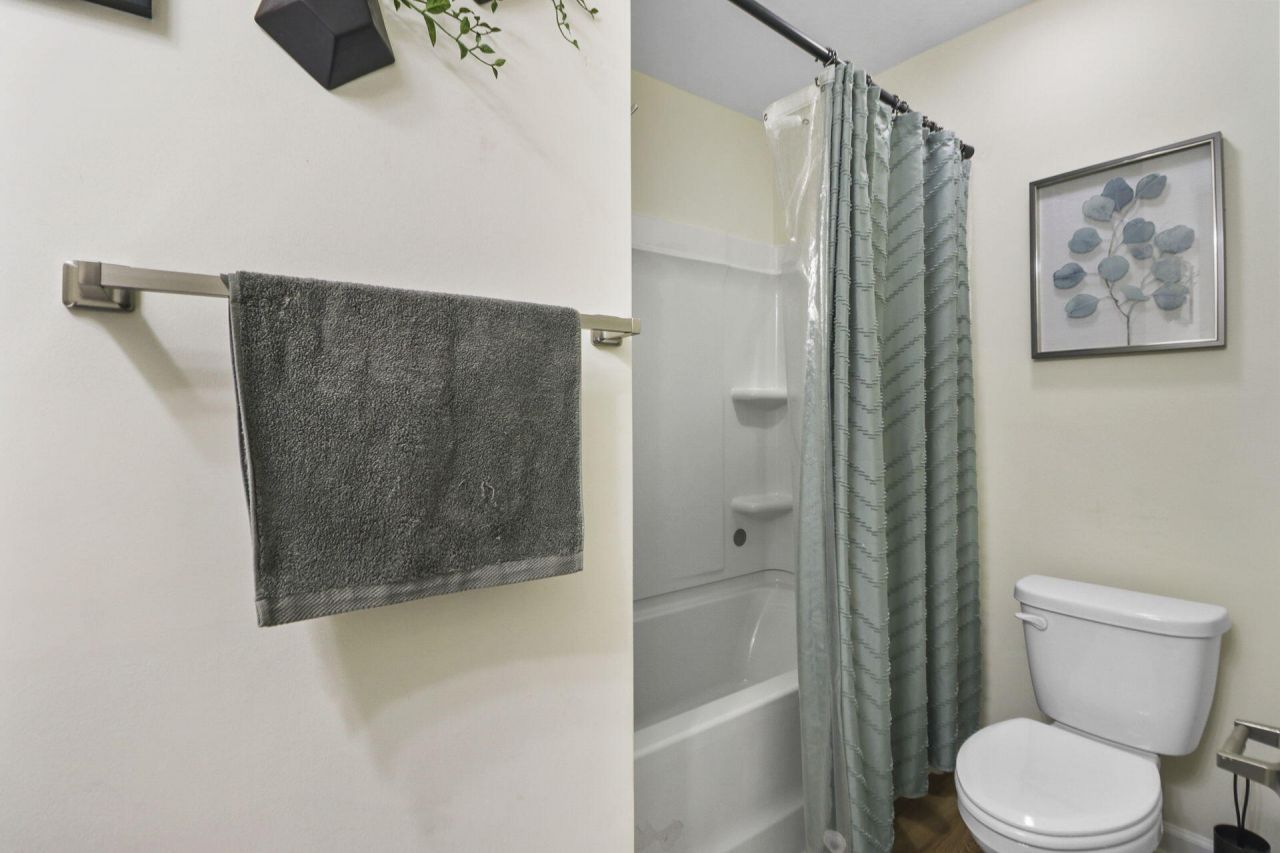 109 Marion Road Photo 28