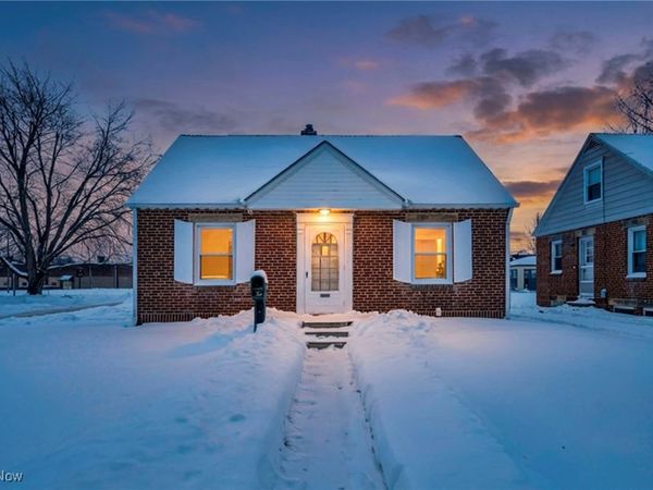 1078 Lindsay Avenue, Akron, OH 44306