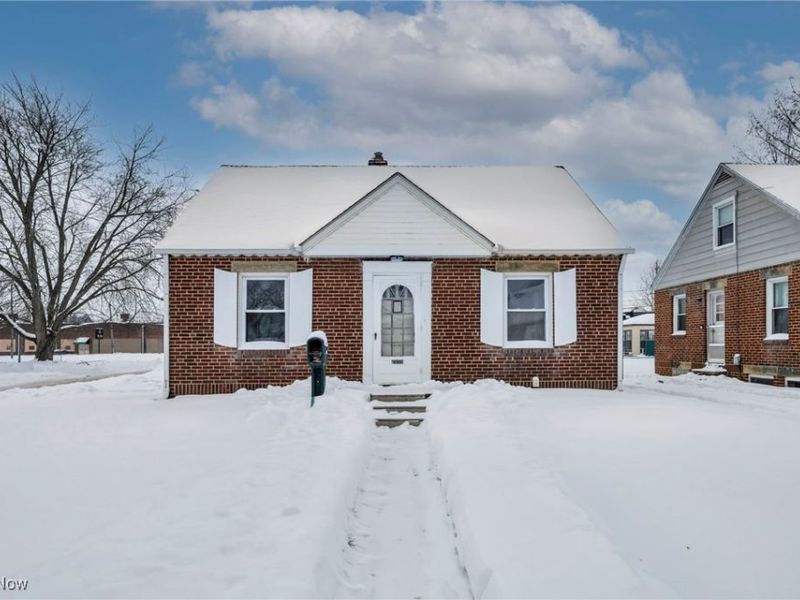 1078 Lindsay Avenue, Akron, OH 44306 Photo 2