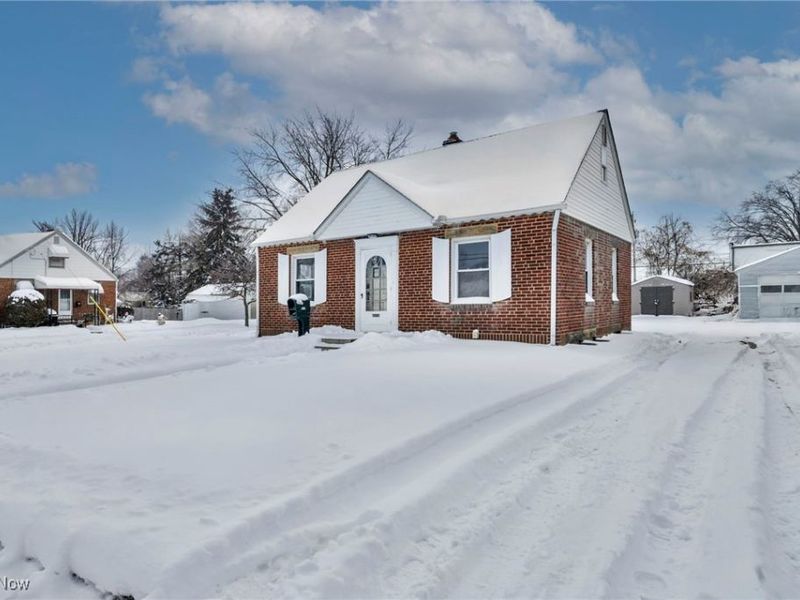 1078 Lindsay Avenue, Akron, OH 44306 Photo 4