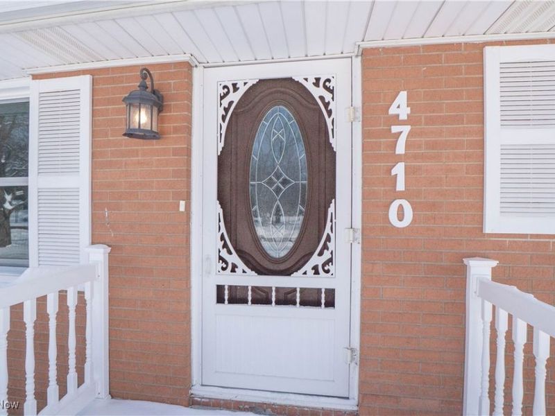 4710 Brunnerdale Avenue NW, Canton, OH 44718 Photo 3