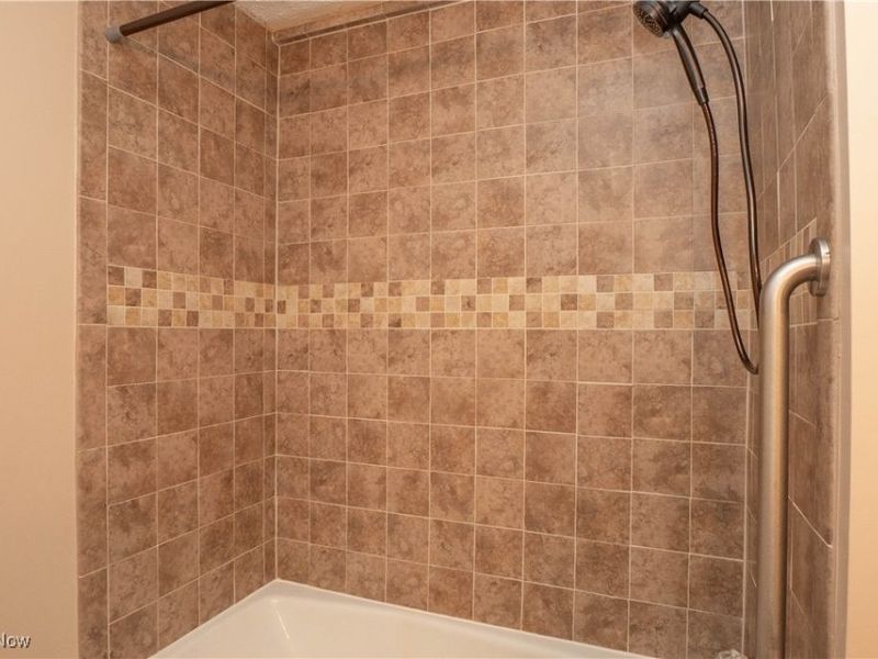 4710 Brunnerdale Avenue NW, Canton, OH 44718 Photo 30