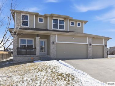 10459 S 111th Street, Papillion, NE 68046