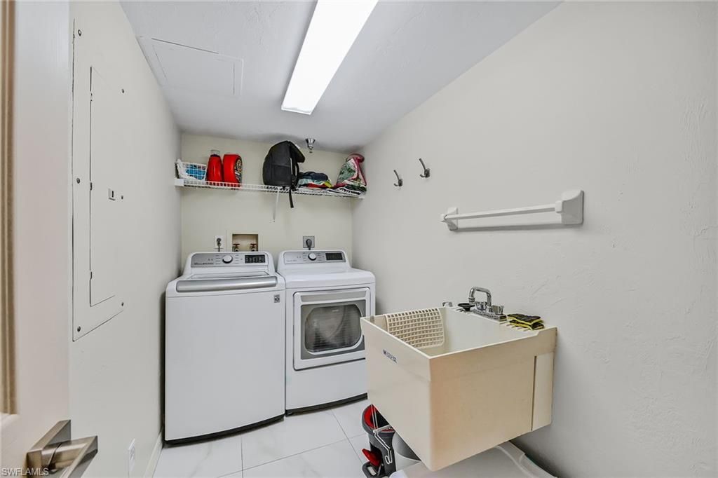 26880 Wedgewood Dr, Unit 202, Bonita Springs, FL 34134 Photo