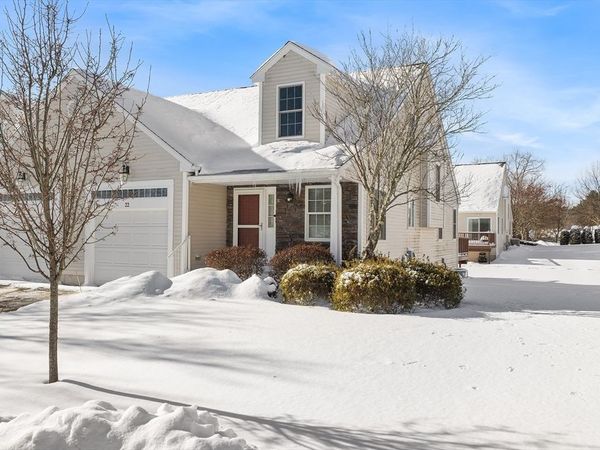 22 Fox Run Rd, Unit 22, Blackstone, MA 01504