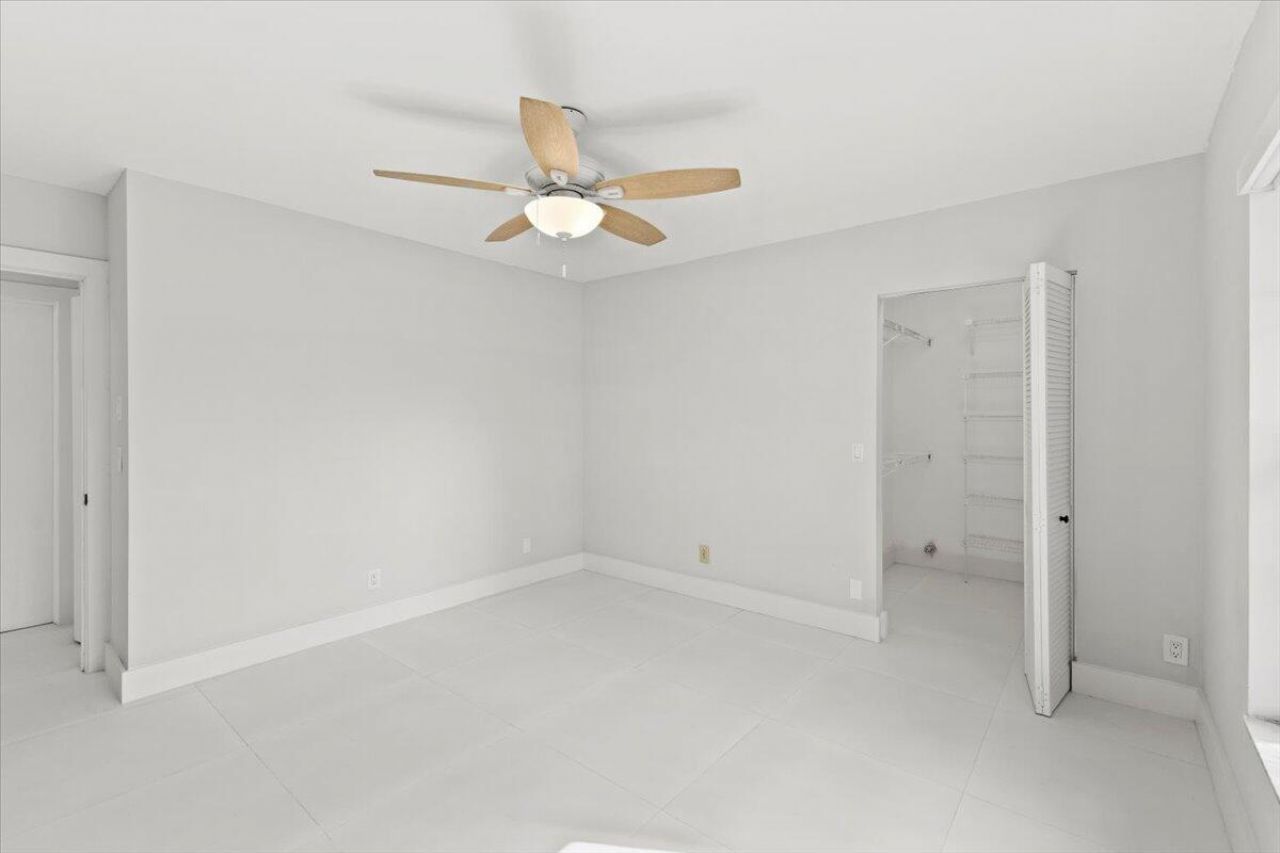 20221 NW 8th Street, Pembroke Pines, FL 33029 Photo