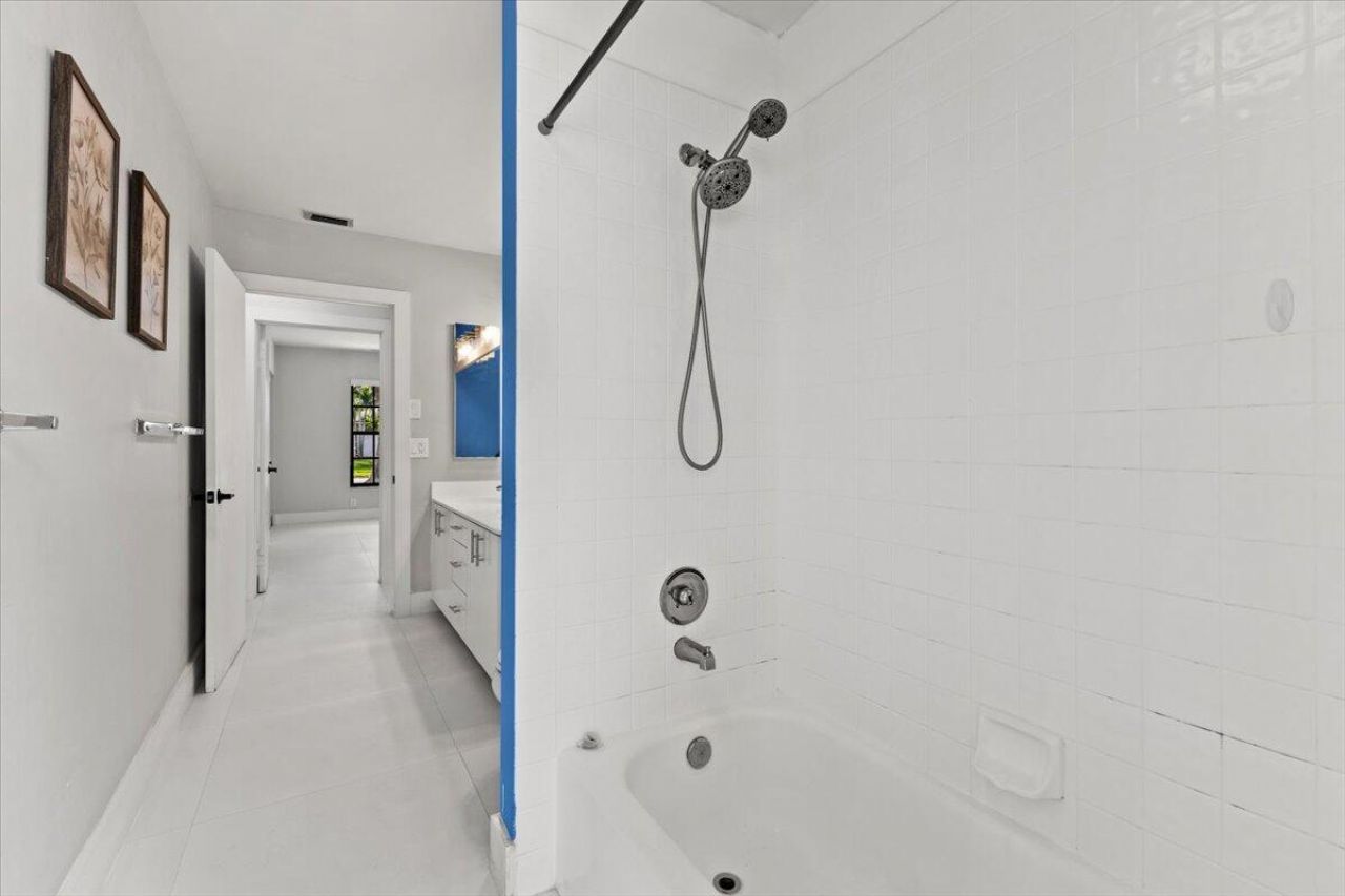 20221 NW 8th Street, Pembroke Pines, FL 33029 Photo