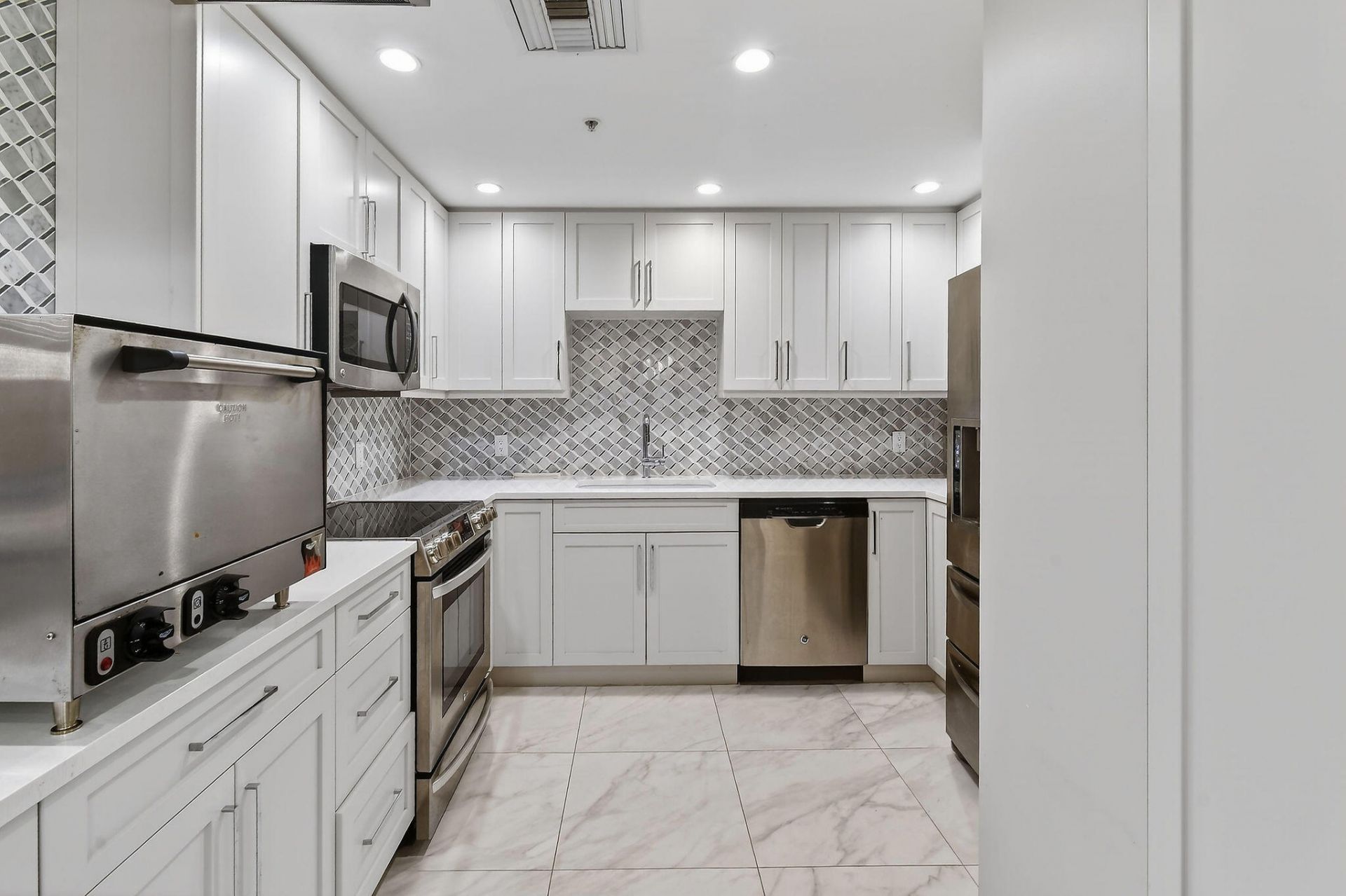 5280 N Ocean Drive, Unit 11f, Singer Island, FL 33404 Photo