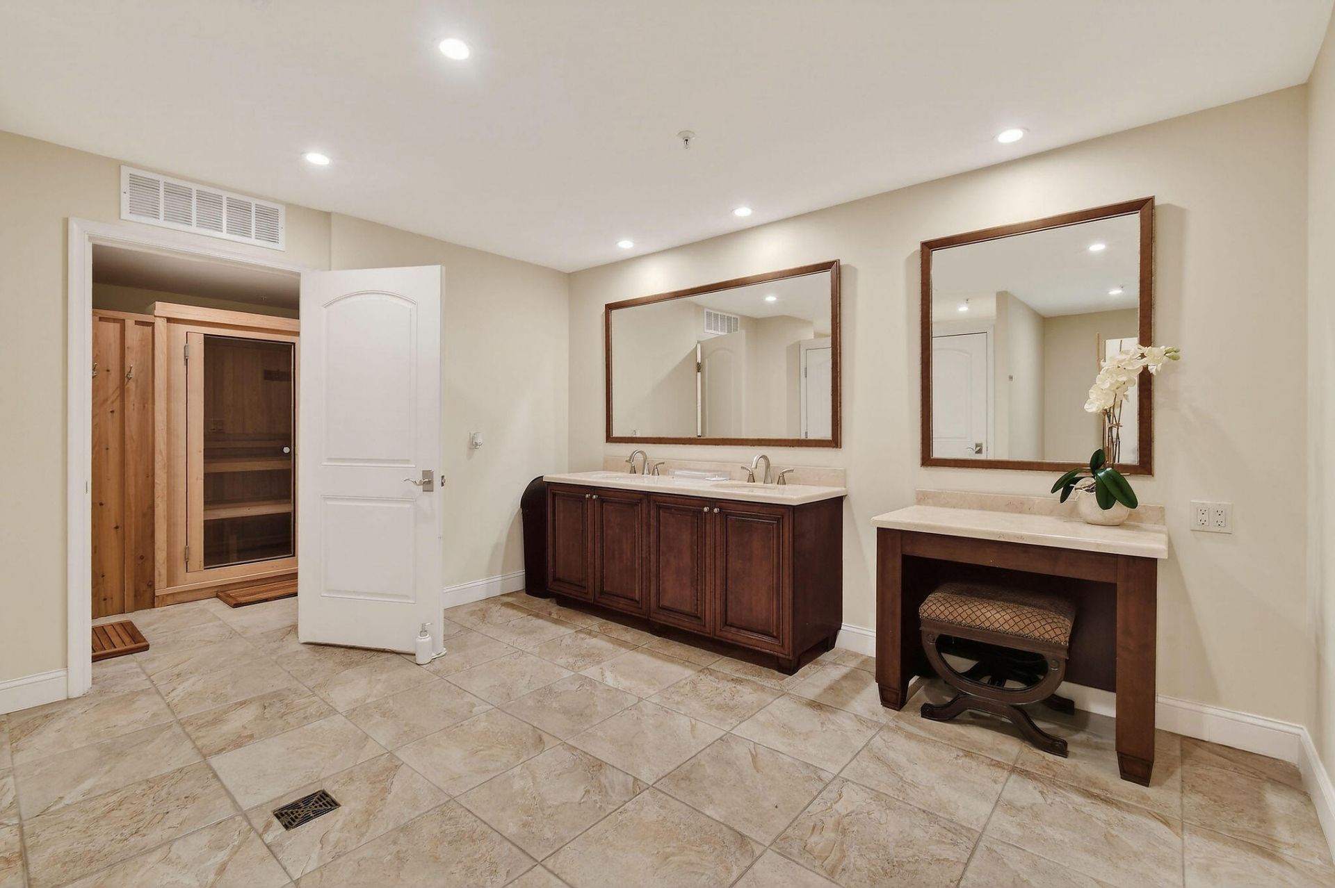 5280 N Ocean Drive, Unit 11f, Singer Island, FL 33404 Photo