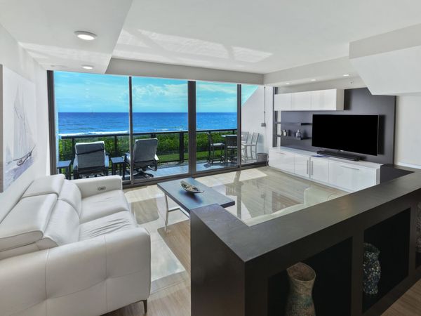 3115 S Ocean Boulevard, Unit 103, Highland Beach, FL 33487