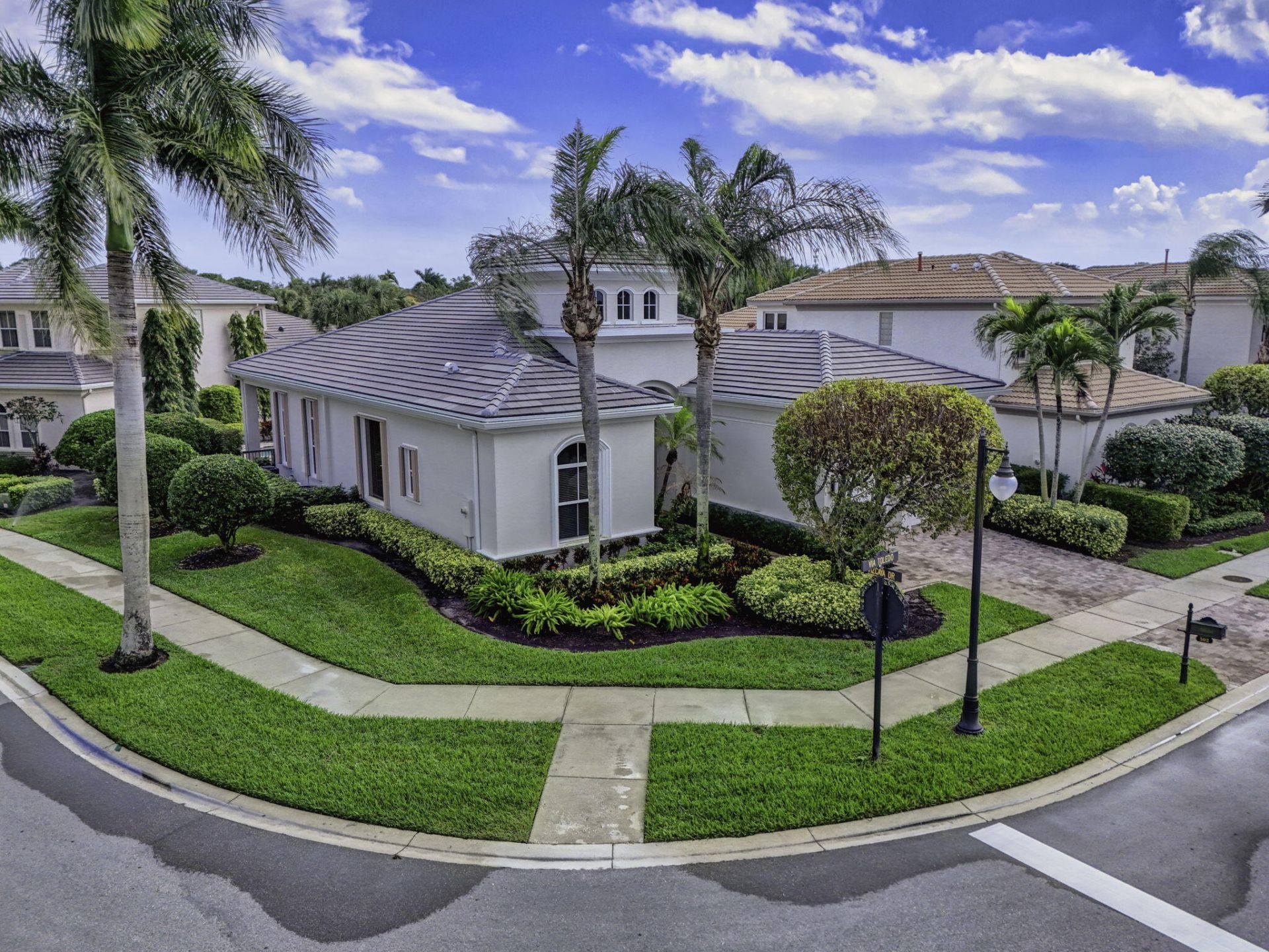 502 Via Toledo, Palm Beach Gardens, FL 33418 Photo