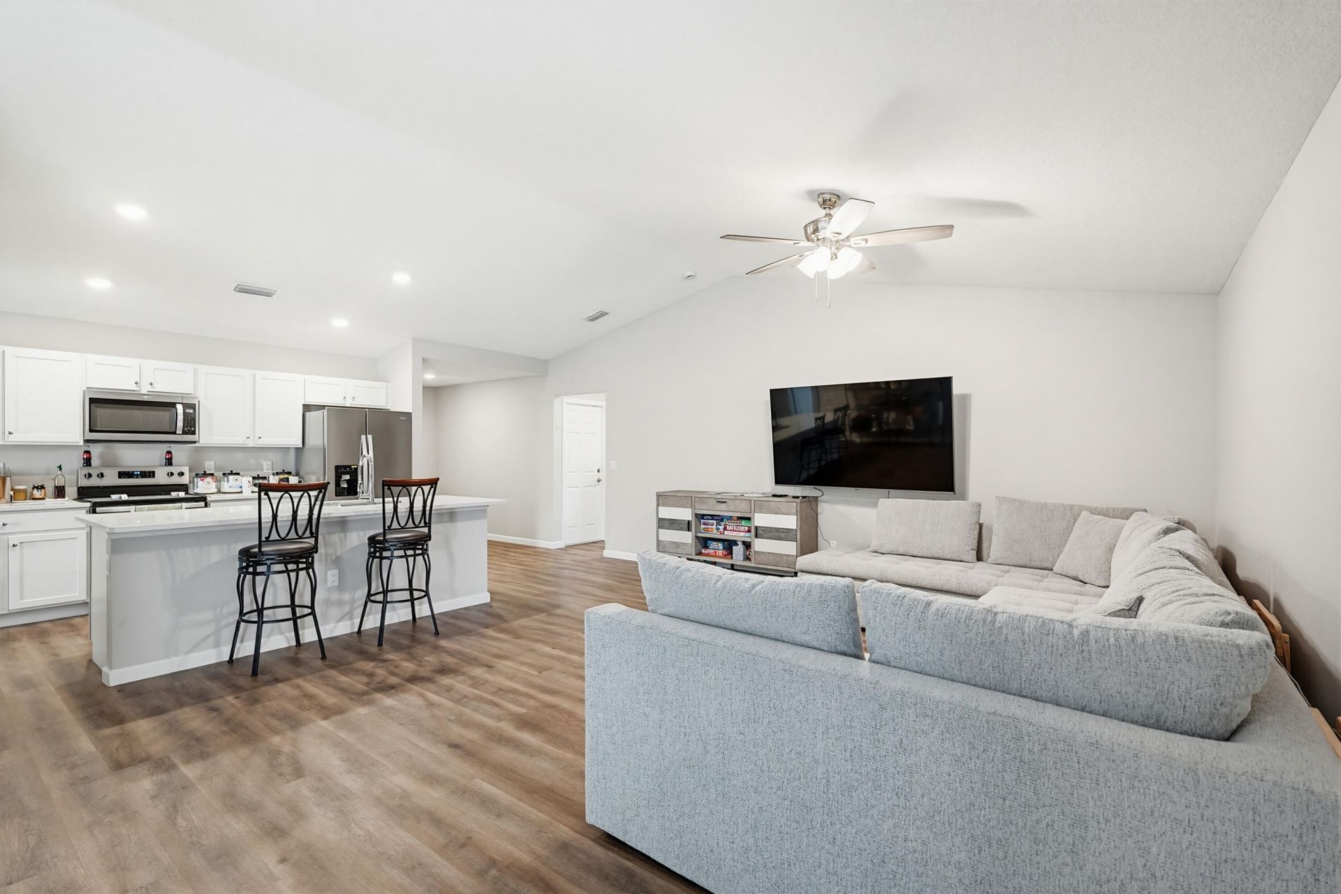 521 NW Colonial Street, Port Saint Lucie, FL 34983 Photo