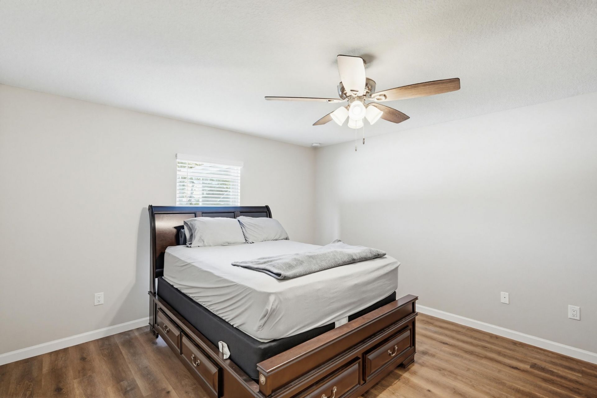 521 NW Colonial Street, Port Saint Lucie, FL 34983 Photo