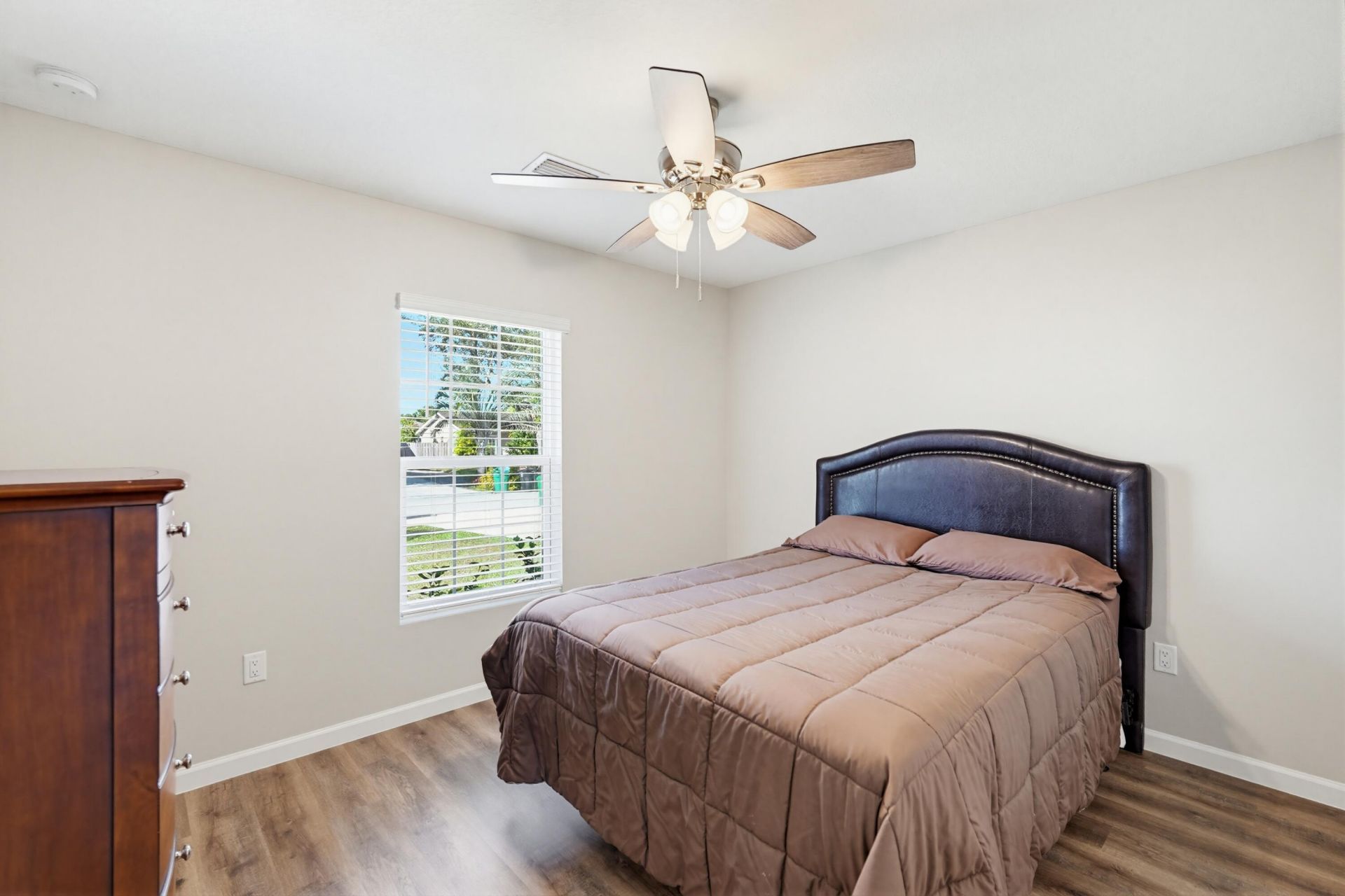 521 NW Colonial Street, Port Saint Lucie, FL 34983 Photo