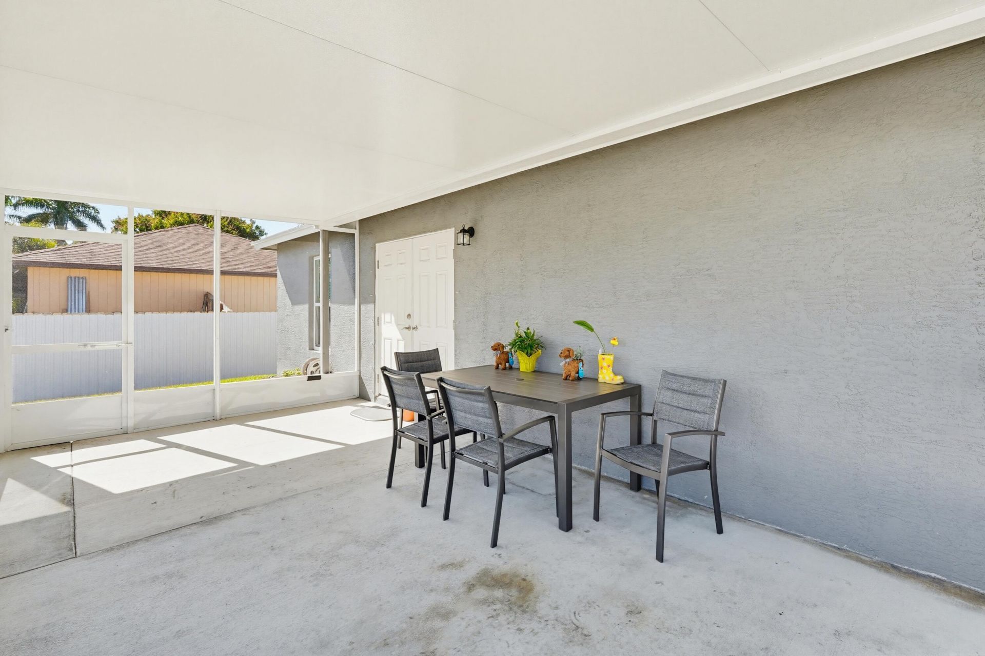 521 NW Colonial Street, Port Saint Lucie, FL 34983 Photo