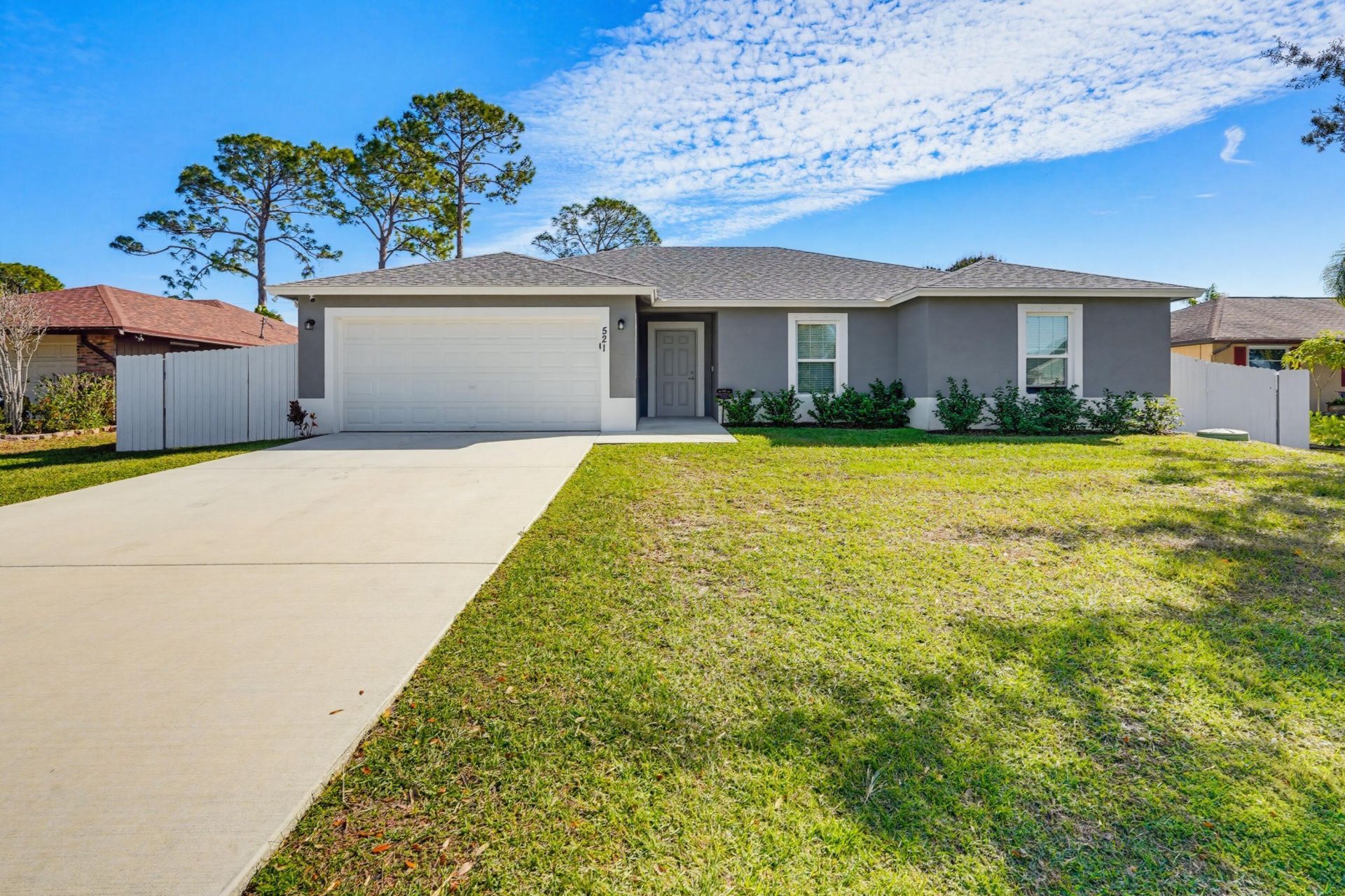 521 NW Colonial Street, Port Saint Lucie, FL 34983 Photo