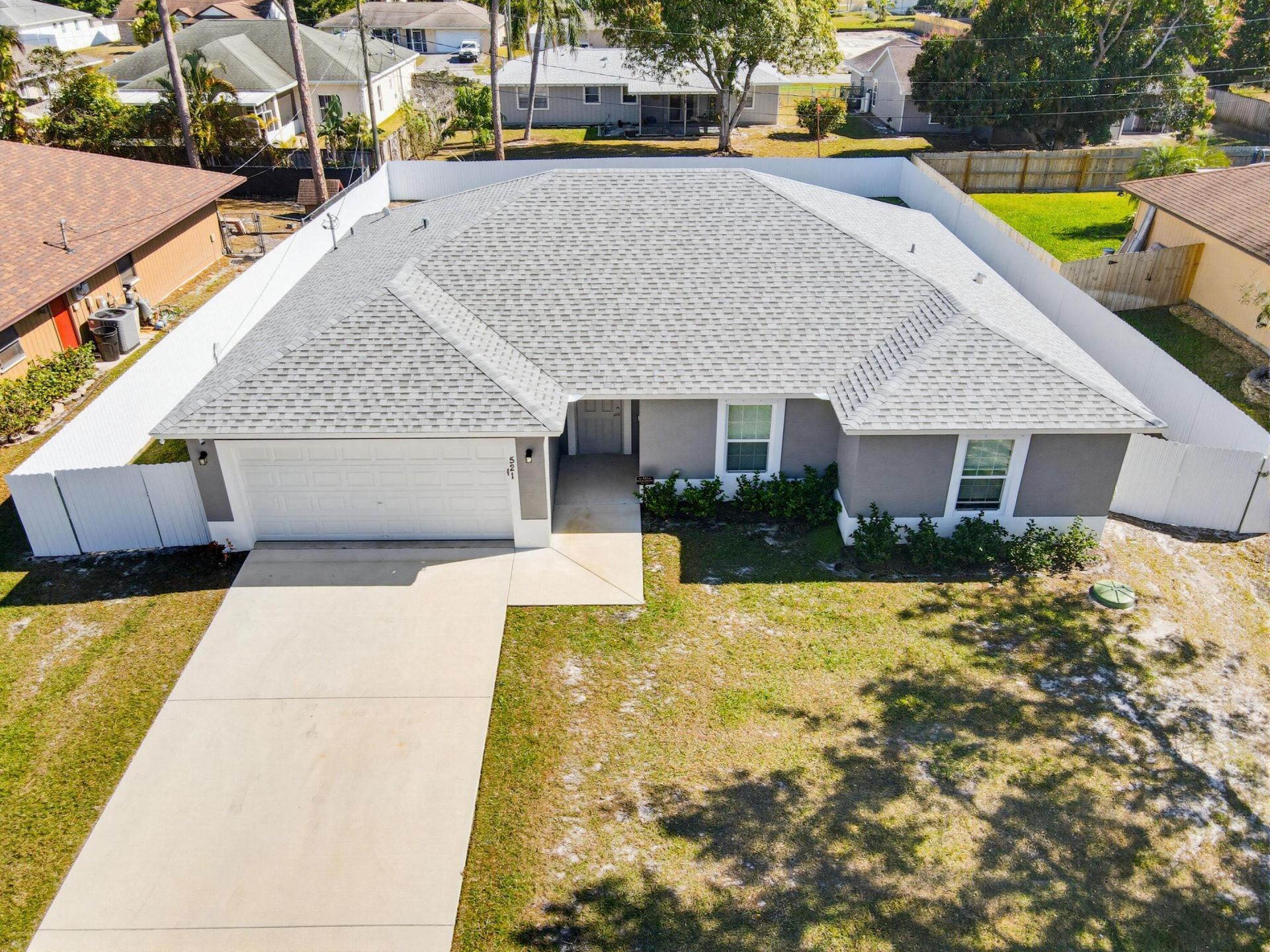 521 NW Colonial Street, Port Saint Lucie, FL 34983 Photo