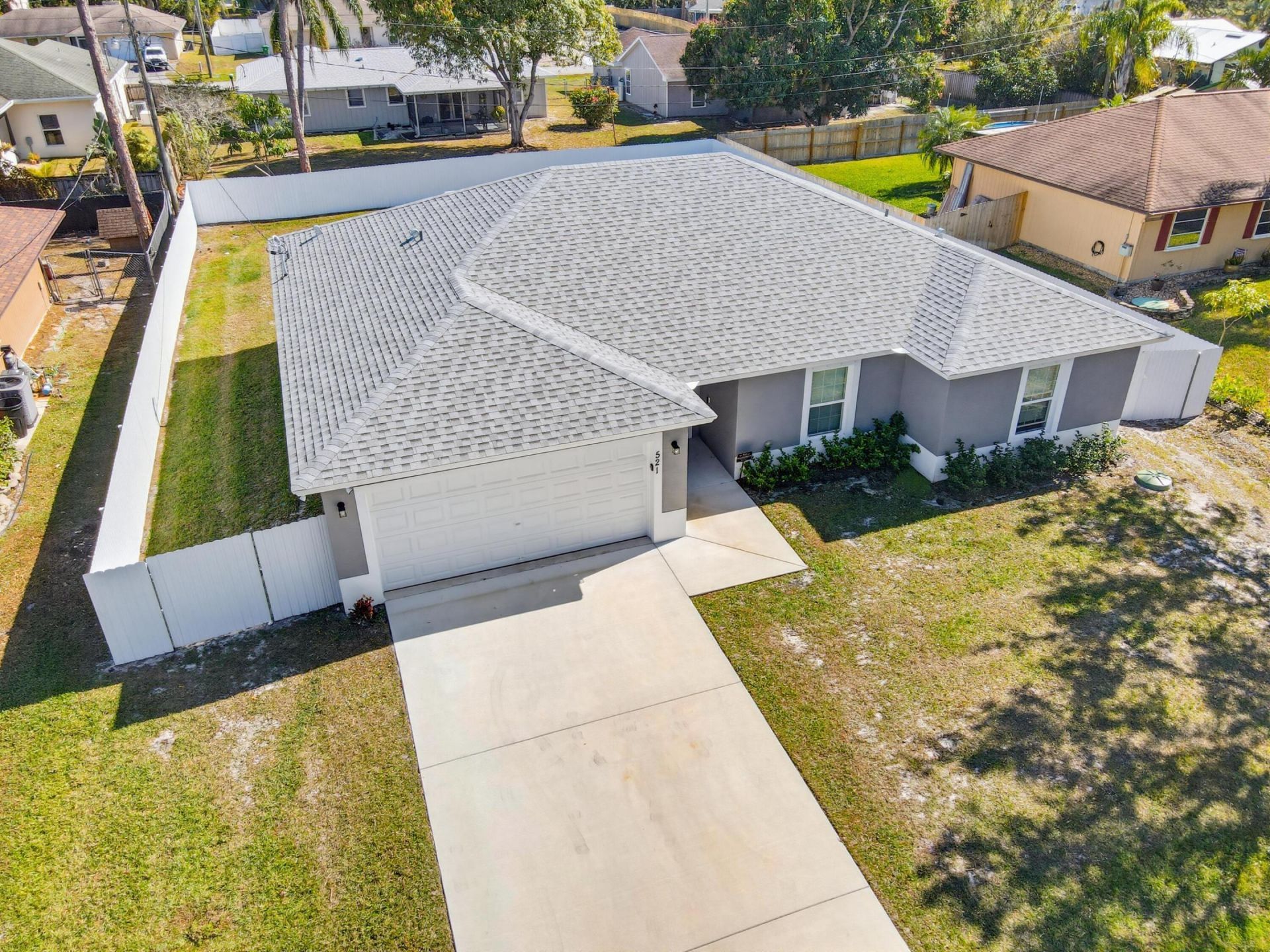 521 NW Colonial Street, Port Saint Lucie, FL 34983 Photo