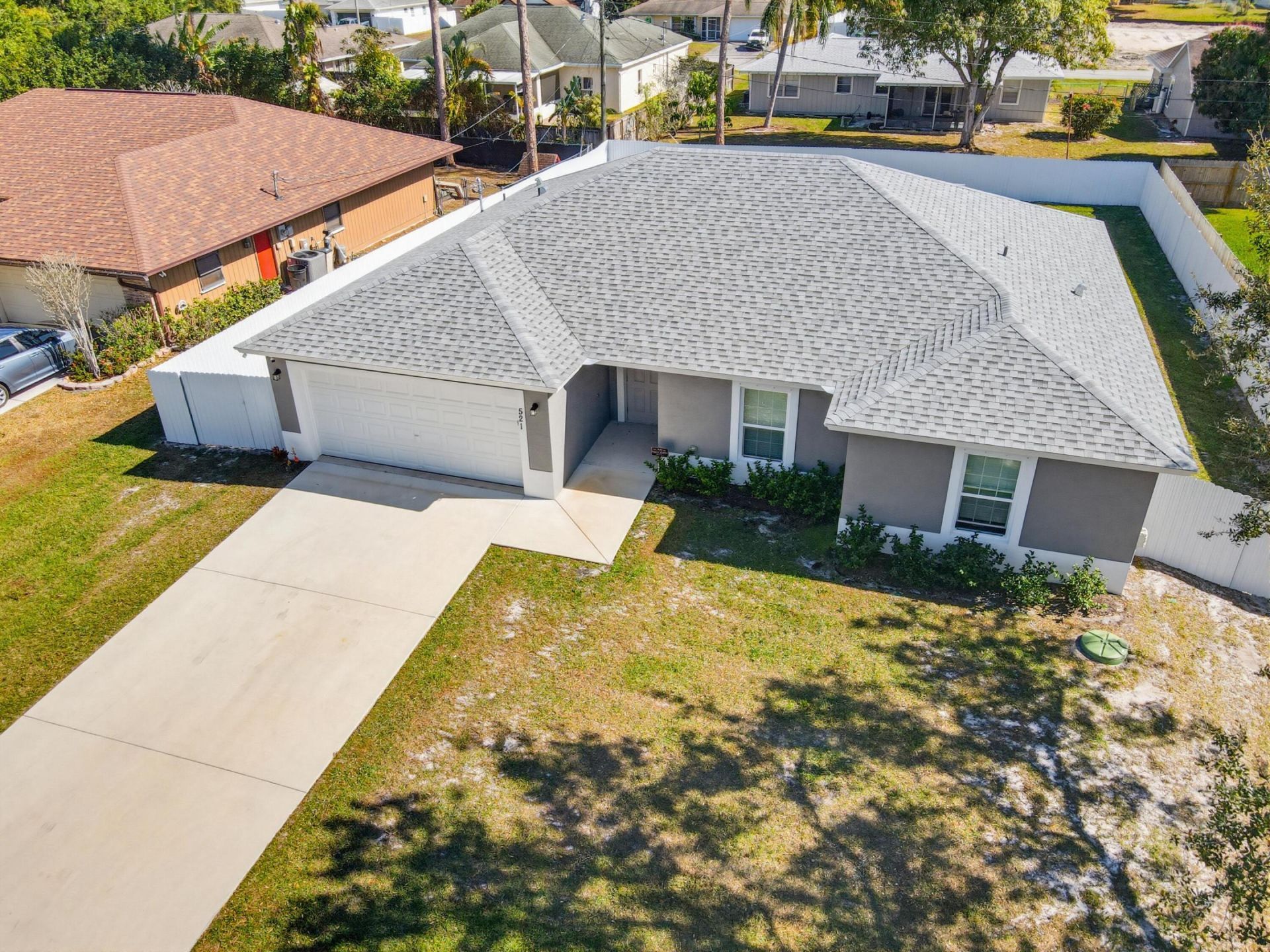 521 NW Colonial Street, Port Saint Lucie, FL 34983 Photo